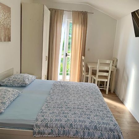 Apartments Villa Antony 2 Drvenik  Ngoại thất bức ảnh