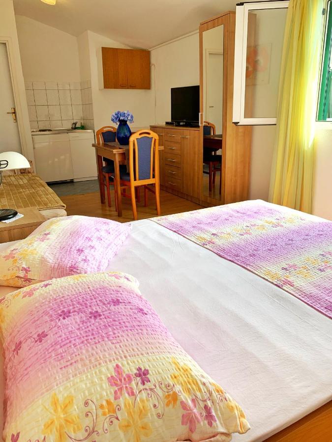 Apartments Villa Antony 2 Drvenik  Ngoại thất bức ảnh