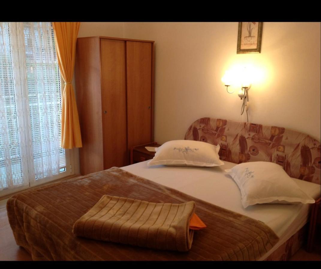 Apartments Villa Antony 2 Drvenik  Ngoại thất bức ảnh