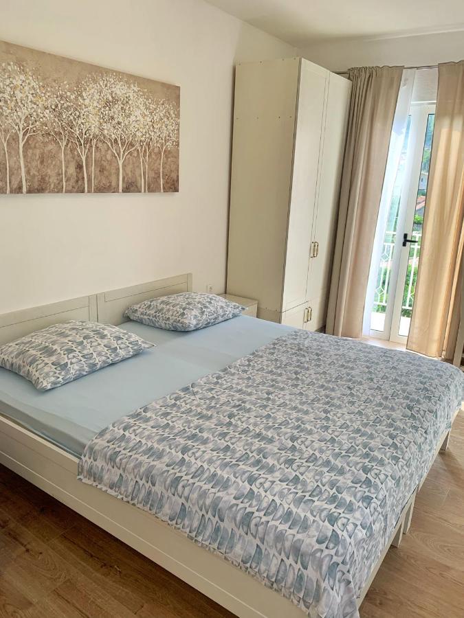 Apartments Villa Antony 2 Drvenik  Ngoại thất bức ảnh