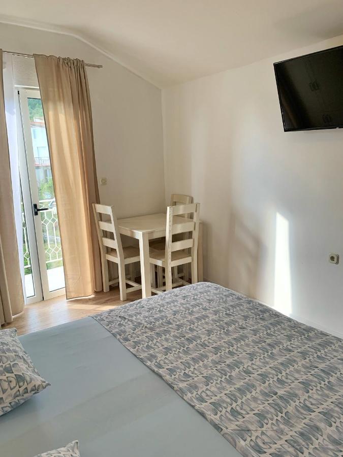Apartments Villa Antony 2 Drvenik  Ngoại thất bức ảnh